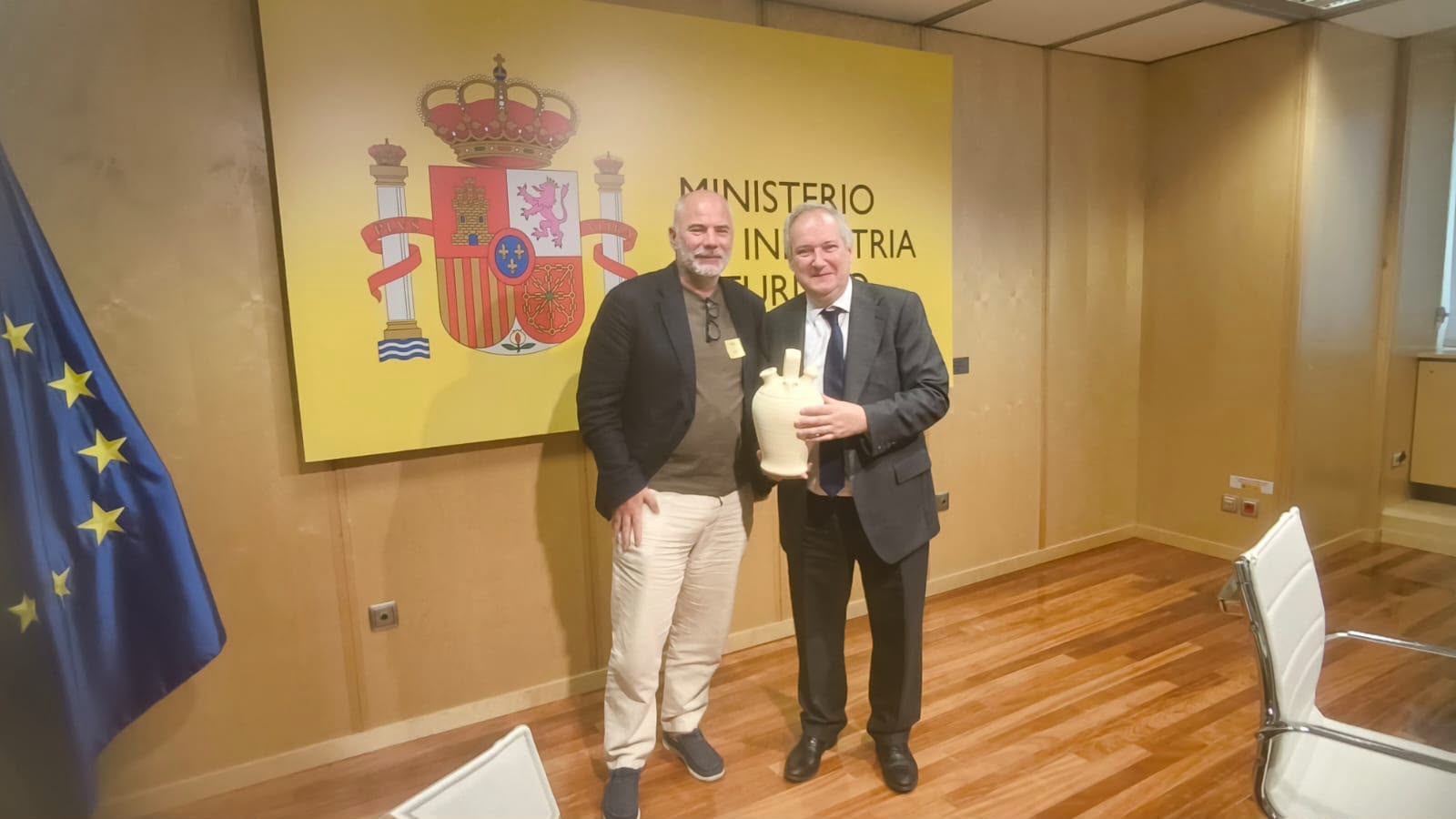 La AeCC Traslada Al Ministro Jordi Hereu Las Principales Reivindicaciones De La Cerámica Artesanal